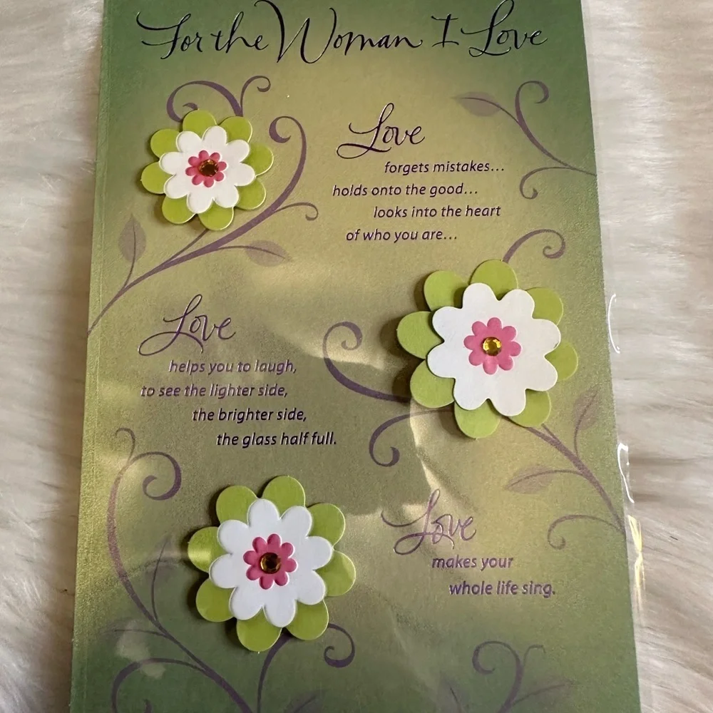 🩵5/$8 Green and White Floral Love Card